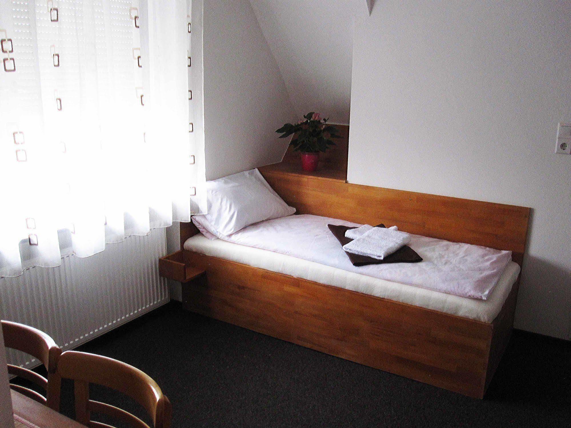 Pension Rote Rosen Seesen Extérieur photo